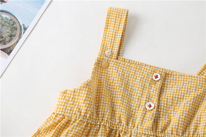 Baby Girl 1pcs Plaid Graphic Strawberries Embroidery Snap Button Jumpsuit & Solid Tee Sets